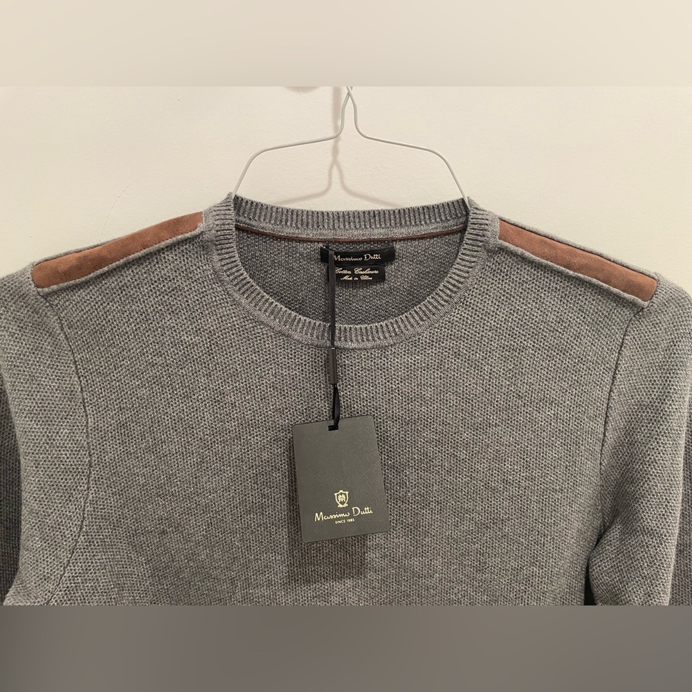 Massimo Dutti Cotton & Cashmere gray sweater with brown suede trim on shoulders